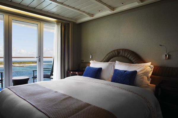 Silversea Cruises Silver Wind Grand Suite Bedroom ©Silversea Cruises Ltd.jpg